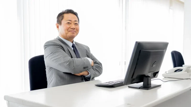 行政書士は定年後の仕事に向いている？60歳で開業するリアルを紹介
